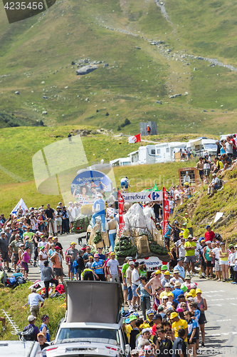 Image of Carrefour Caravan in Alps - Tour de France 2015