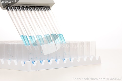 Image of Pipetting - dispensing fluid