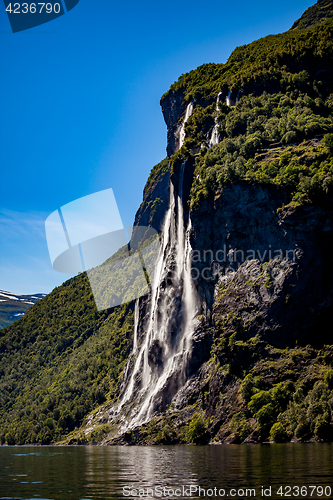 Image of Waterfall Seven Sisters.