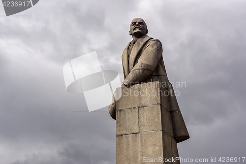 Image of Granite monument of V.I. Lenin with a fur hat in his hand