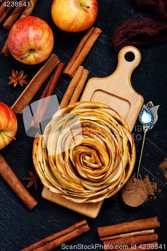 Image of pie with apple