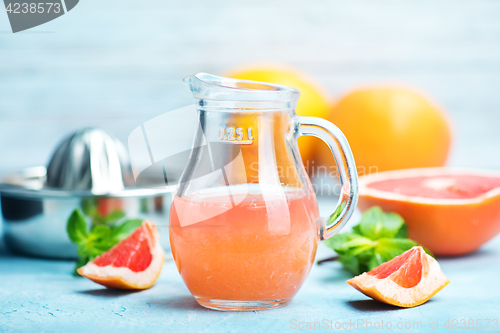 Image of grapefruit and juice