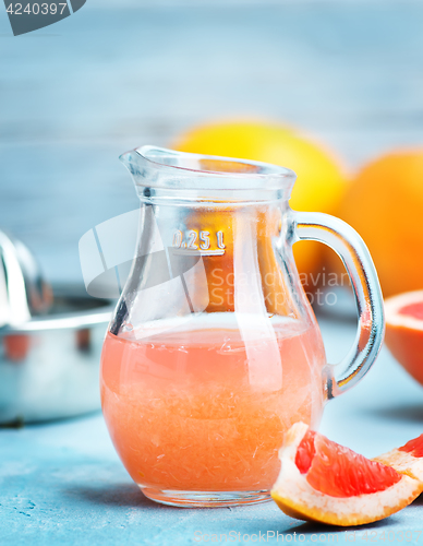 Image of grapefruit and juice