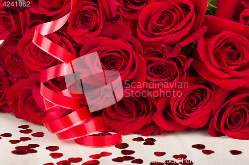 Image of Valentine gift red roses