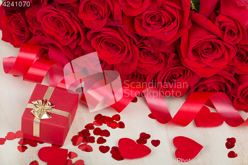 Image of Valentine gift red roses