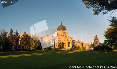 Image of Horizontal Front View Capital Dome Helena Montana State Building