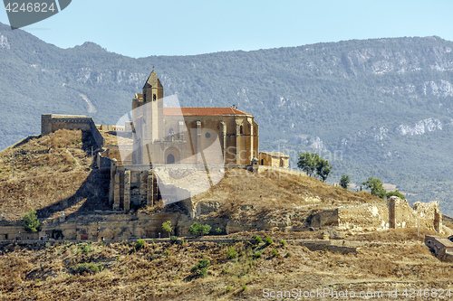 Image of castle of san vicente de la sonsierra in la rioja 