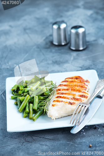 Image of chicken breast with bean