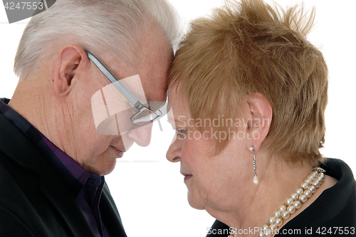 Image of Couple with forehead together.