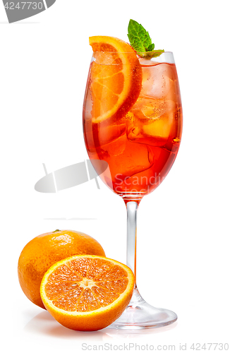 Image of glass of aperol spritz cocktail