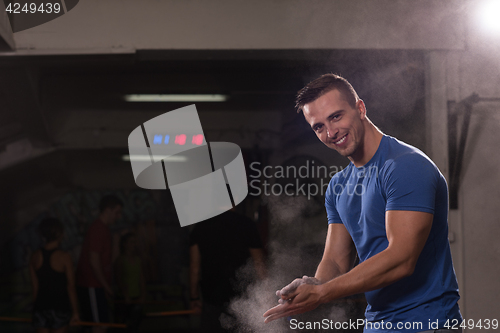 Image of Gym Chalk Magnesium Carbonate hands clapping man