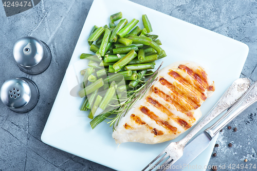 Image of chicken breast with bean