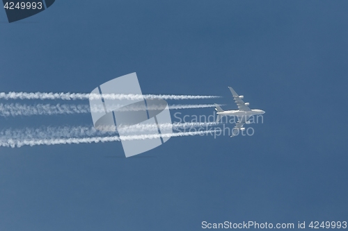 Image of Plane at cruising altitude