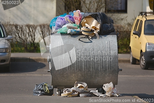 Image of Garbage Container Full, Overflowing