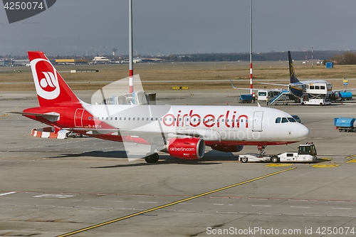 Image of Plane at the airport