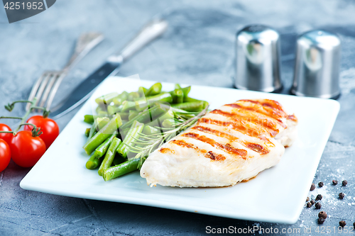 Image of chicken breast with bean