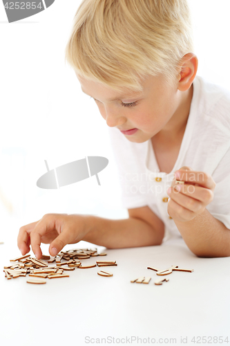 Image of Happy child, learning through play