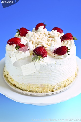 Image of Strawberry meringue cake