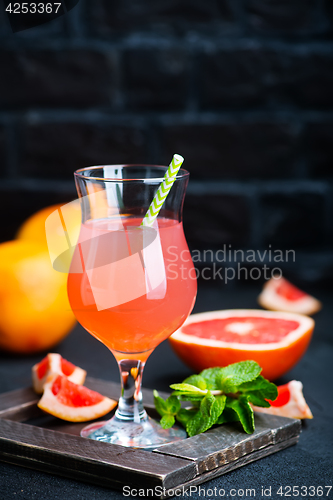 Image of grapefruit juice