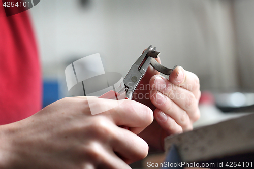 Image of Jeweler to make jewelery.