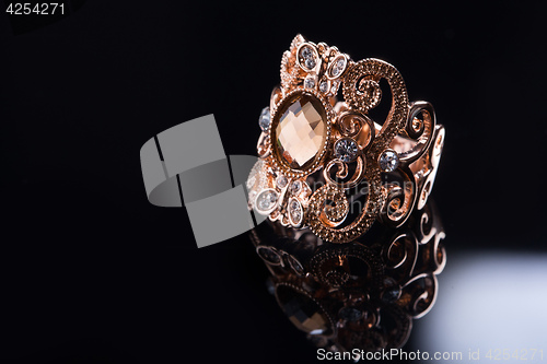 Image of Gold ring with white diamonds