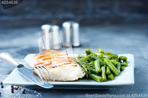 Image of chicken breast with bean