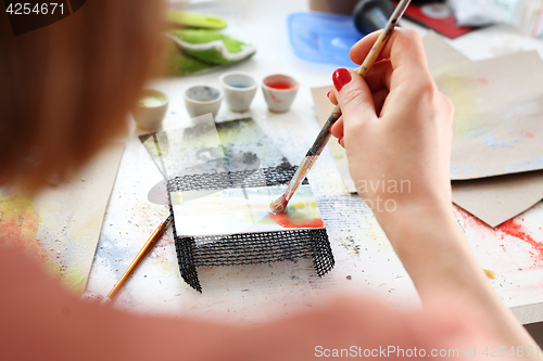 Image of Pottery course. Painting on glass.