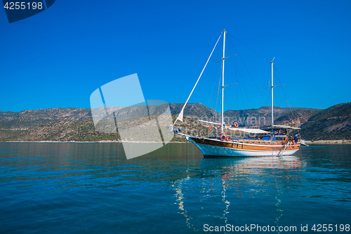 Image of yacht on bay