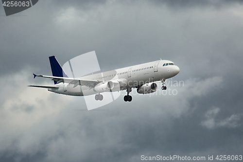 Image of Pessanger Aircraft landing