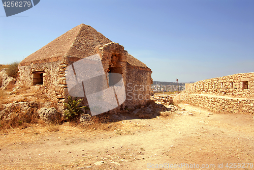 Image of wall and house in Firka fortress