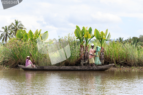 Image of Life in madagascar countryside on river