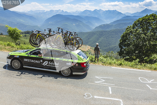 Image of Technical Car of Bretagne-Seche Environnement Team - Tour de Fra