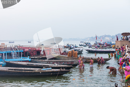 Image of Ritual bathing in the River Ganges