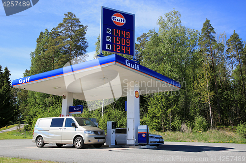 Image of Cars Filling at Gulf Petrol Station