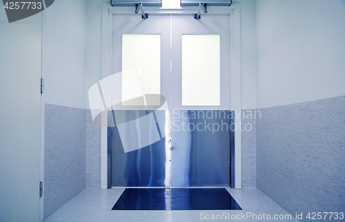 Image of doors at hospital or laboratory corridor