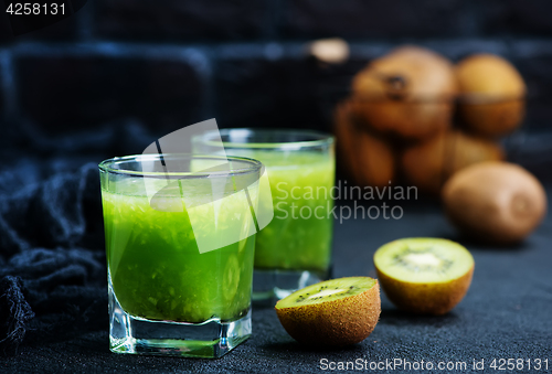 Image of kiwi smoothie