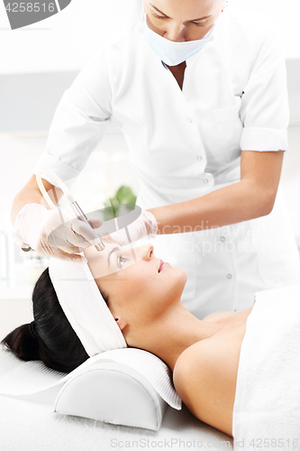 Image of Diamond microdermabrasion, peeling cosmetic Oxy dermabrasion