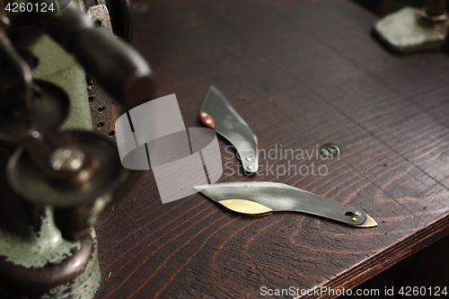 Image of Knife for leather.