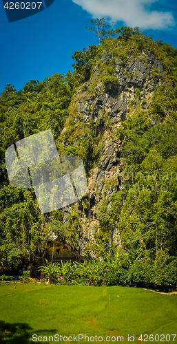 Image of Caves with graves