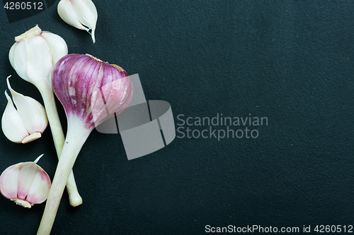 Image of fresh garlic