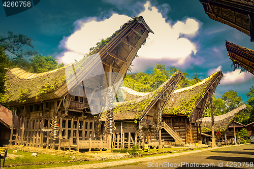 Image of Boat-shaped and saddleback roofs