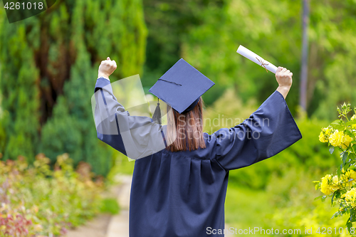 Image of Young woman graduation day images of graduates are celebrating g