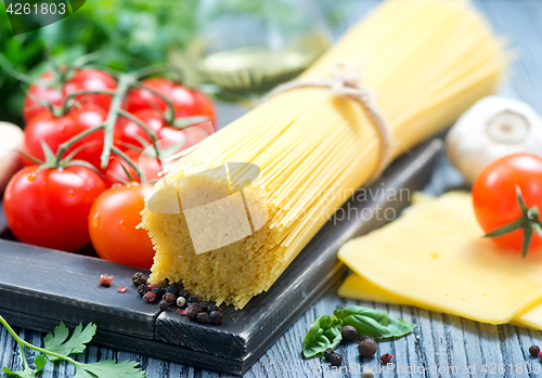 Image of pasta and tomato