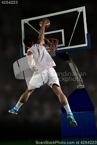 Image of basketball player in action