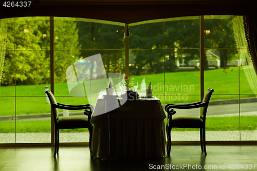 Image of served restaurant table ready for romantic date