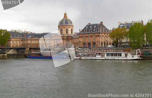 Image of A barge on the river Seine