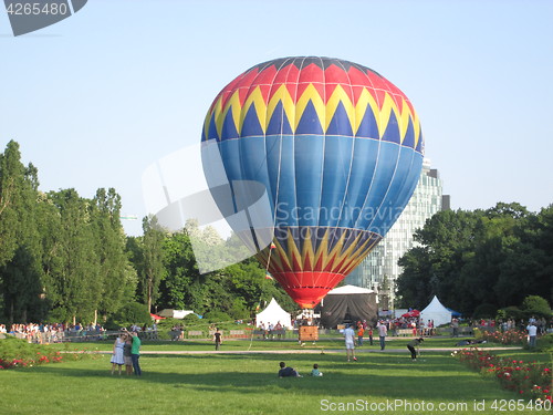 Image of Hot air baloon.