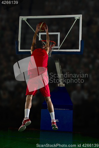 Image of basketball player in action