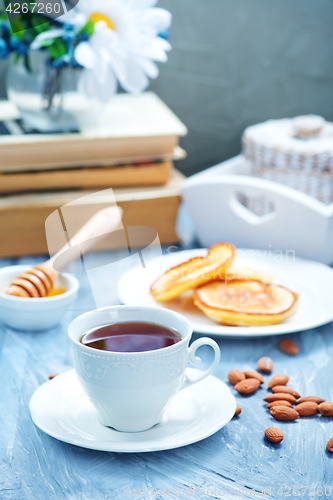 Image of fresh tea in cup