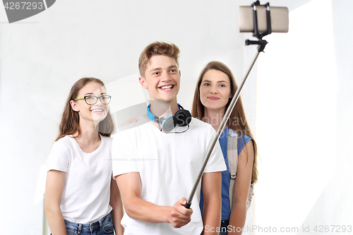 Image of Selfie school.